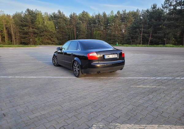 Audi A4 cena 13900 przebieg: 254000, rok produkcji 2001 z Staszów małe 211